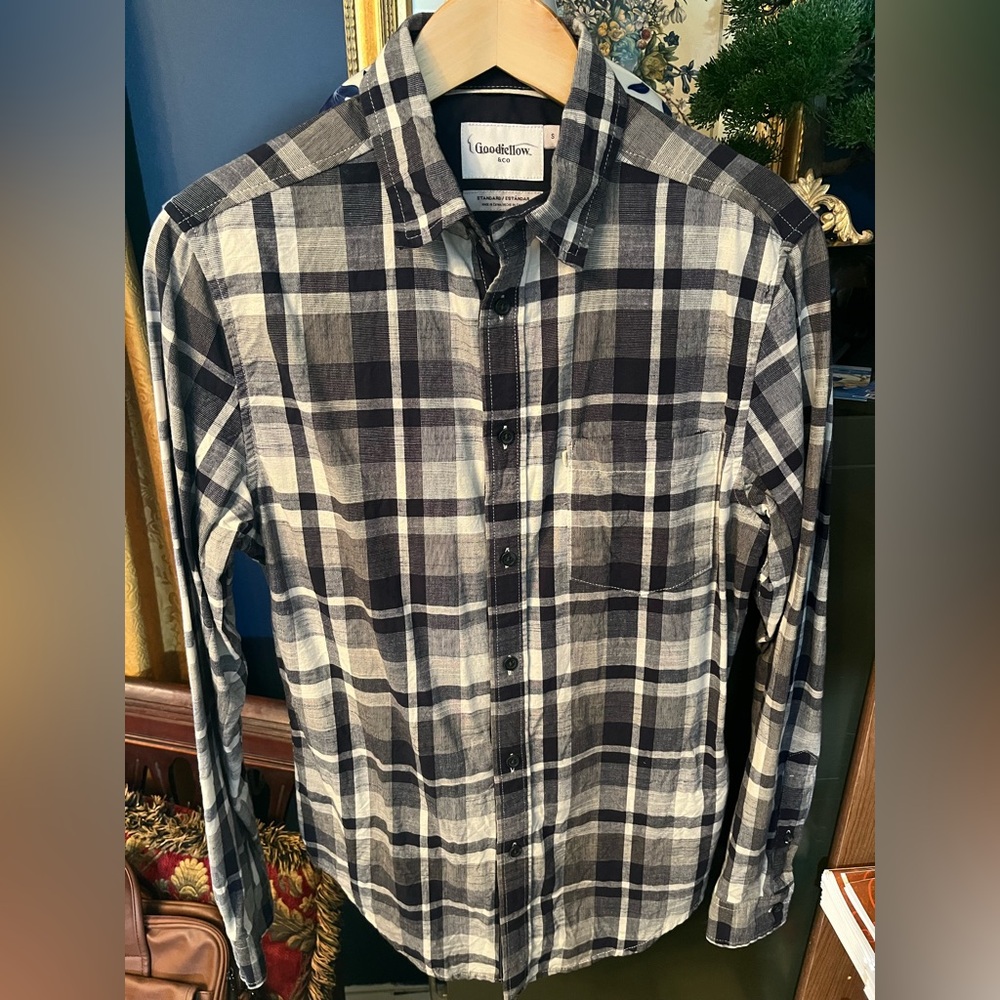 Goodfellow & Co. Men’s Plaid Casual Button-Down.